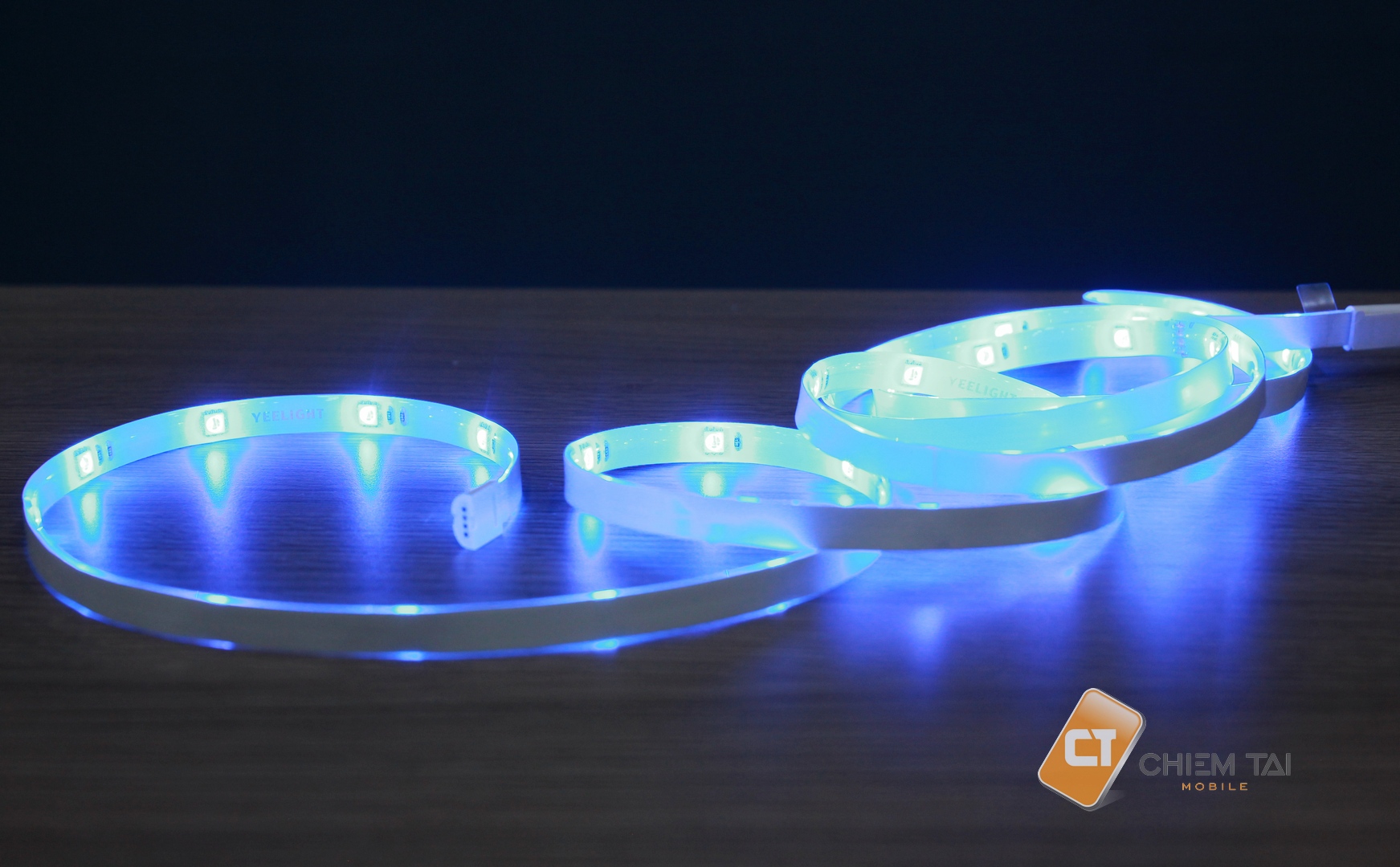 Đèn LED dây Yeelight Lightstrip Plus thông minh